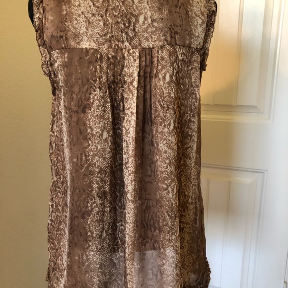 🌺SLEEVELESS BLOUSE - Picture 7 of 8